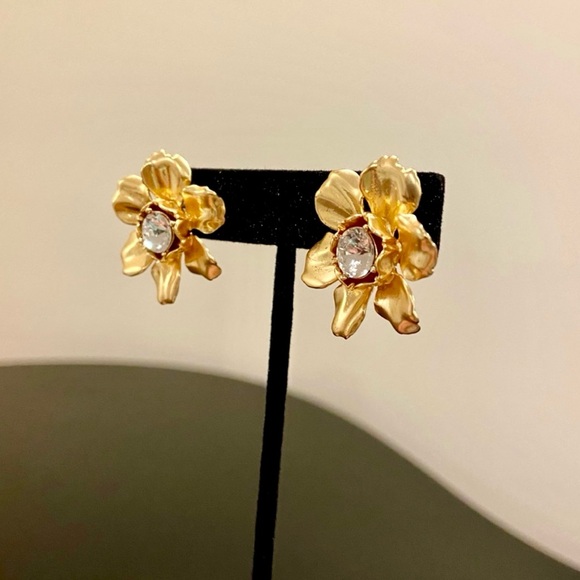 NWT Luxury Minimalist Formal J. Crew crystal preppy floral statement earrings - Picture 5 of 17
